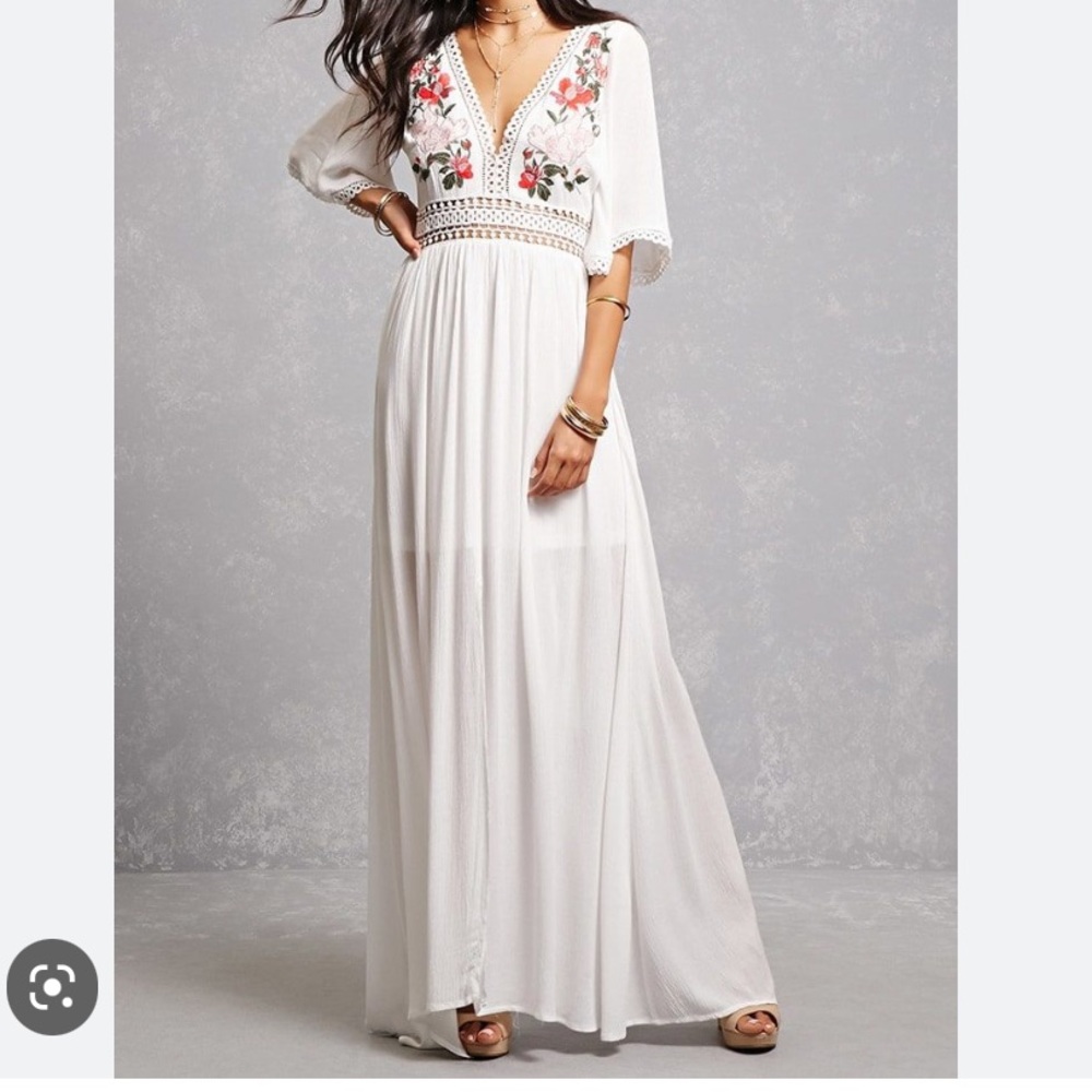 Soieblu White Embroidered V-Neck Maxi Dress